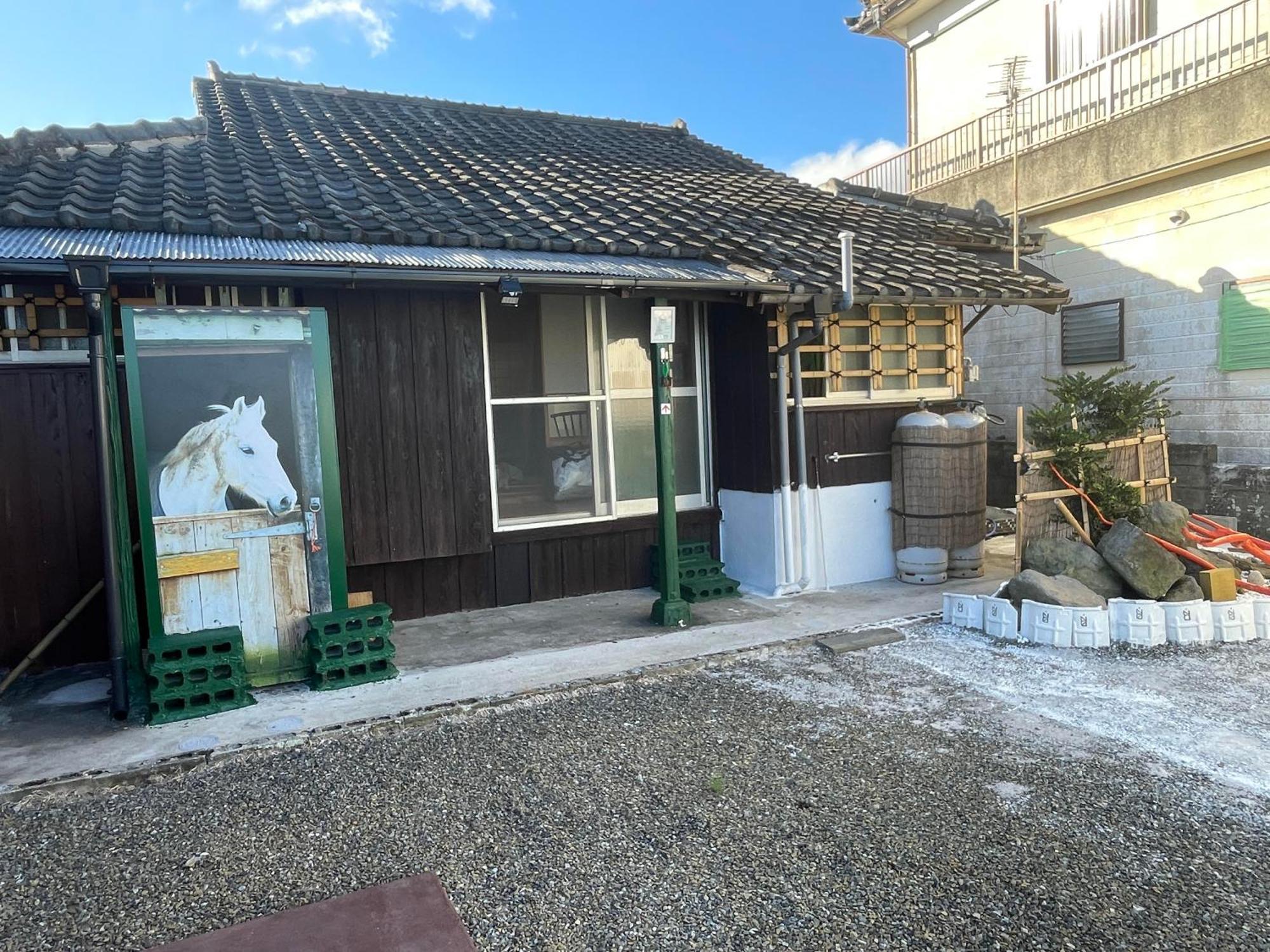 ライダーズハウス薩摩ヴィンテージインビーチフロント Minamiosumi Bagian luar foto